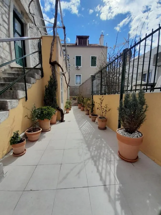 Luxury Mansarda Duplex - City Centre - Stone House Croatia