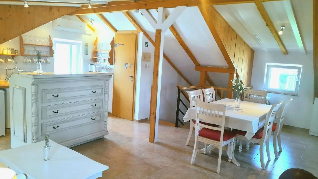 Luxury Mansarda Duplex - City Centre - Stone House Apartment Split