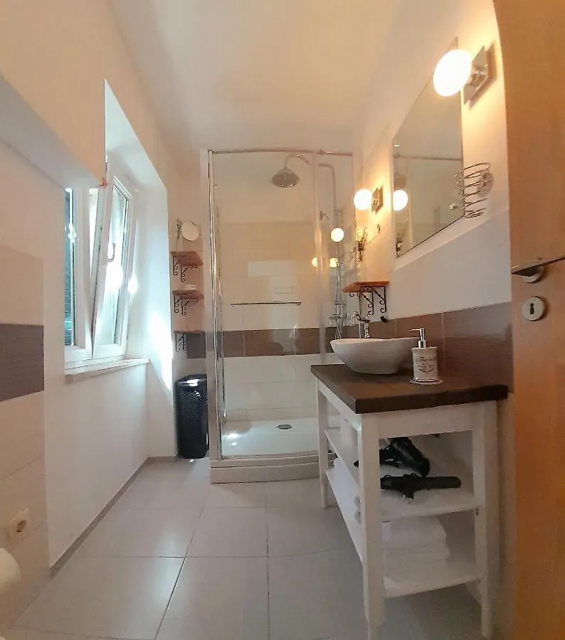 Luxury Mansarda Duplex - City Centre - Stone House 0*, Split